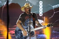 New Music From Jason Aldean: That's What Tequila Does