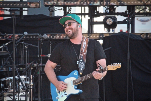 New Music From Mitchell Tenpenny: We Got History