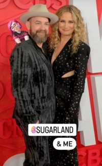 SUGARLAND IS GOING ON TOUR!!!